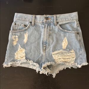 Carmar like new distressed light wash denim shorts